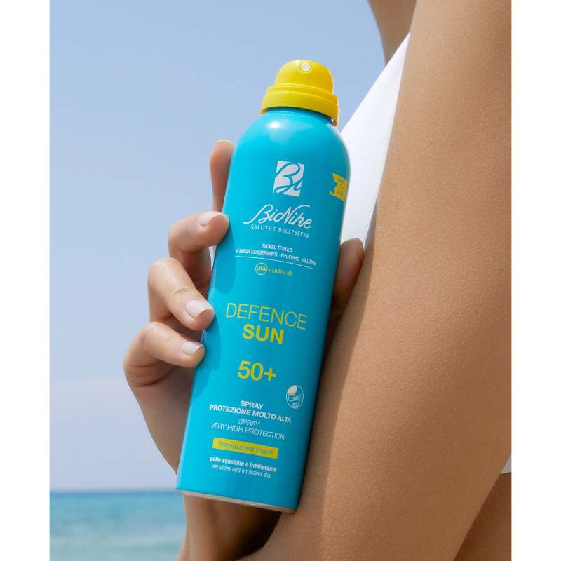 Defence Sun Spray Trasparente SPF50+ 200ml